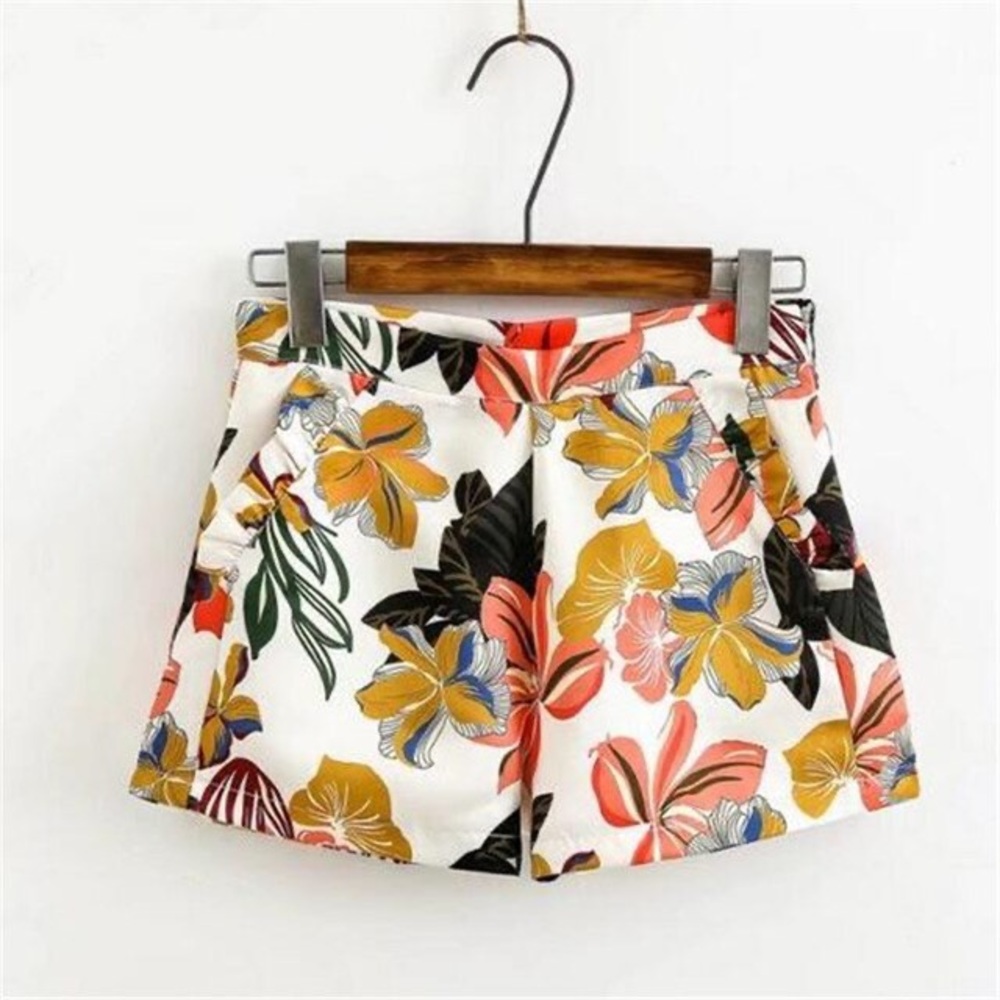 🆕 Floral Shorts 🌸